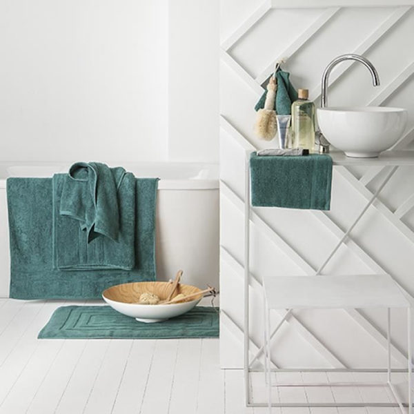Gästhandduk - IDAG - Emerald - 30 x 50 cm - 100% bomullssvamp - Tvättbar Smaragd