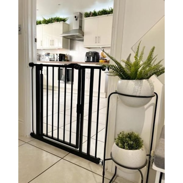 Safetots Auto-Close Safety Gate Extra smal Matt Svart 61cm - 66,5cm Svart