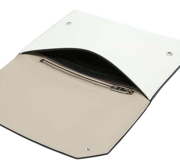 LIEBESKIND BERLIN Vit läderpouch för kvinnor Lora Calf Optic Pouch Arctic M 278935 Vit