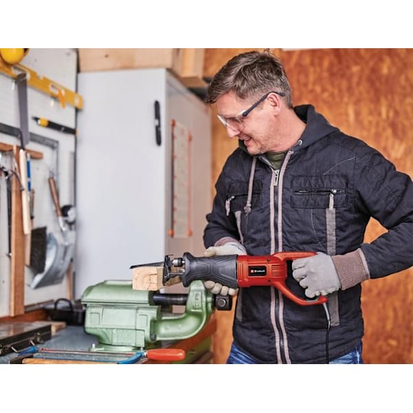 Einhell Universell såg TC-AP 690 E (690 W, slaglängd 20 mm, 2 800 varv/min)