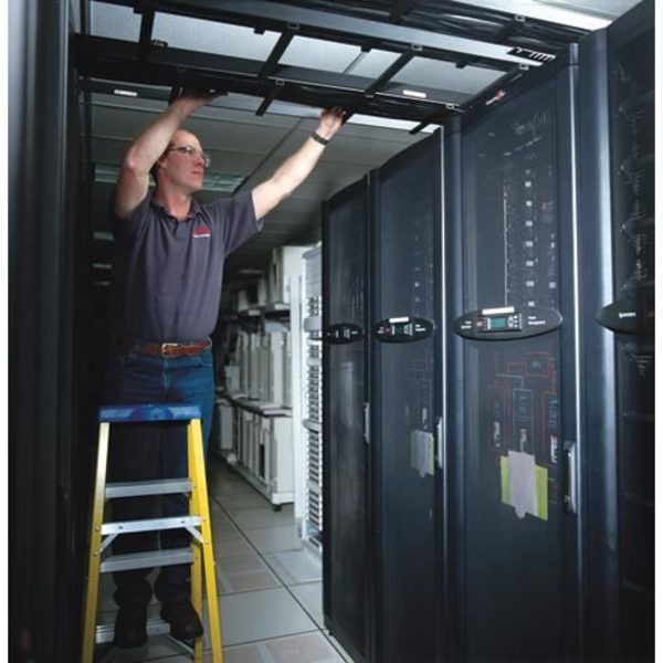 APC - 1 ÅRS OS GARANTI EXT F/1 GALAXY 3500 ELLER SUVT 40 KVA UPS - Färg: Svart Svart
