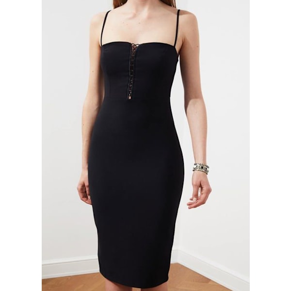 Trendyol Klänning - TPRSS20EL2180 - Dam Midi Bodycon Regular Woven Dress Svart 38