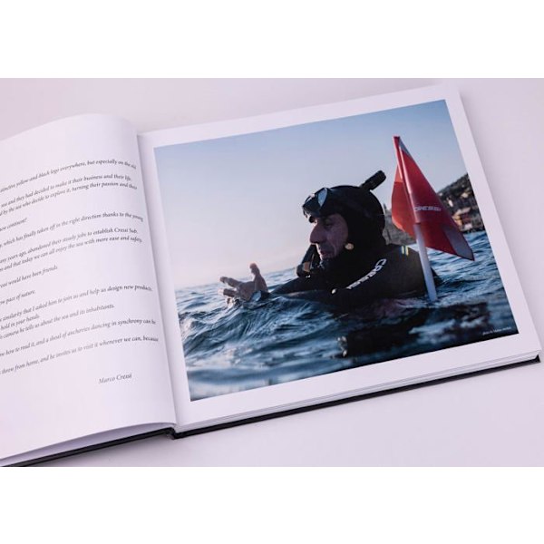 Cressi Foto Bok av Underverk Ovanför och Under Havet Bok Mervärden av Me Unisex-Vuxen, Blå/Vit, 200 Sidor
