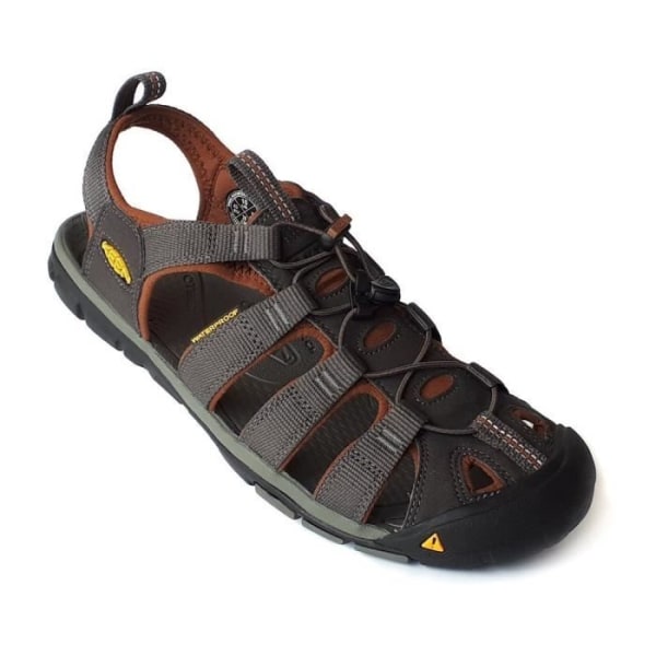 KEEN Clearwater Cnx sandaler i brunt läder med åtdragningsspänne och främre tåskydd kastanj 40