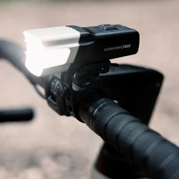 Cykelbelysning - Zefal - Supervision F800 - 800 Lumen - USB - Svart Svart
