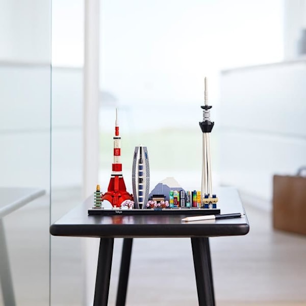 LEGO® Architecture 21051 Tokyo Skyline