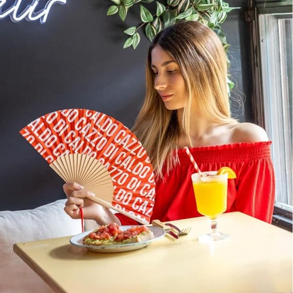 FLÄKT "C*ZZO DI CALDO" RÖD
