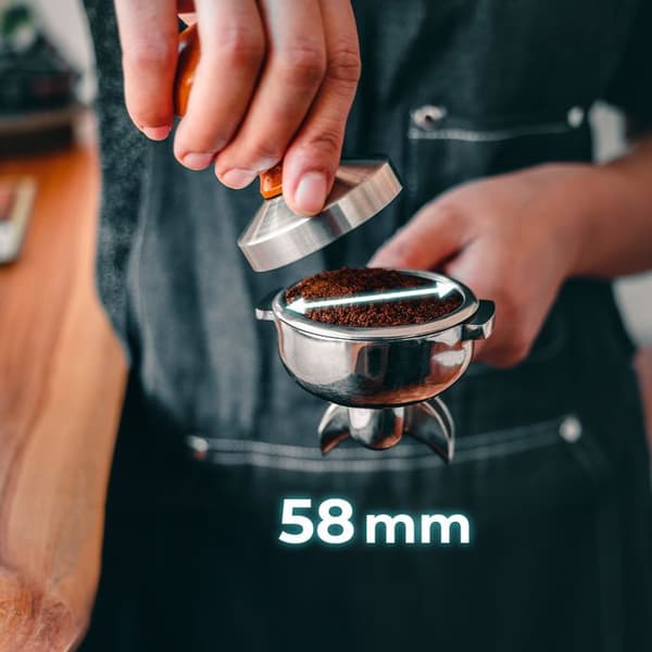 Cecotec Espressomaskin Baristeo Intima. Perfekt krämextraktion med ett förinfusionssystem för en smak.