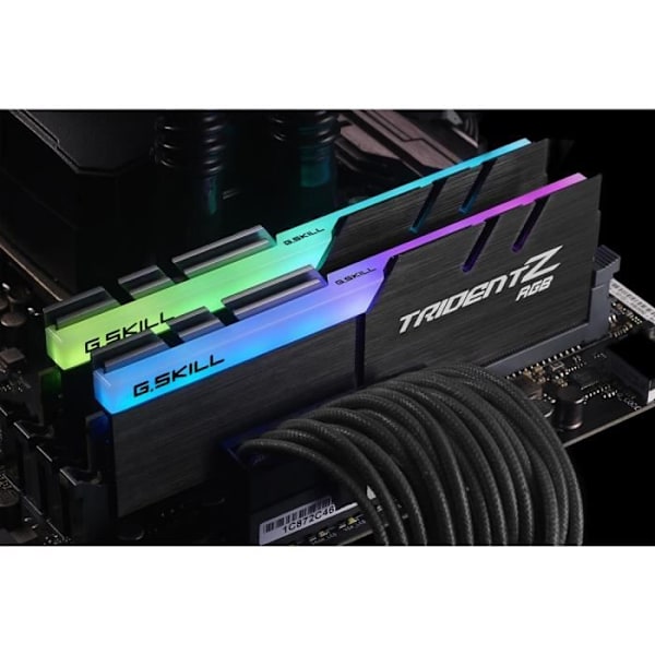 GSKILL - PC RAM-minne - Trident Z RGB - 16Go (2X8Go) - 3200 Mhz - DDR4 - CAS 16 (F4-3200C16D-16GTZR)