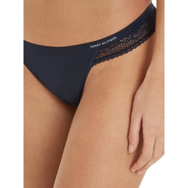 Tommy hilfiger stringtrosa - tanga - UW0UW02473 - Stretchtrosa i spets för damunderkläder Desert Sky M