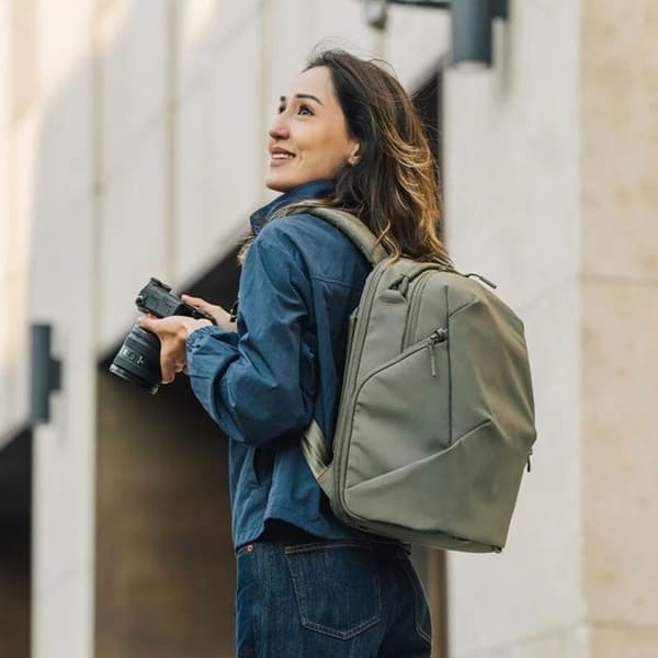 Ryggsäck - PGYTECH - OneGo Lite Backpack 16L - Grön 'Forest' - Modulerbara fack - Vattentålig