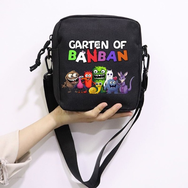 Ny Garten of Banban Printing Skolväska Perifer Sned väska Liten fyrkantig väska Sned ryggsäck med en axel för pojkar och flickor black01