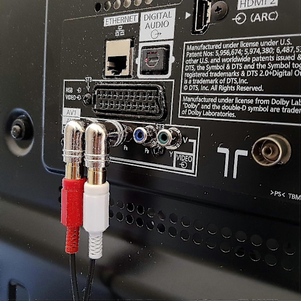 Par av 90 graders guldpläterade RCA-kontakter med armbågsform för vinkeländring av L+R stereo- eller AV-videokablar, hane till hona