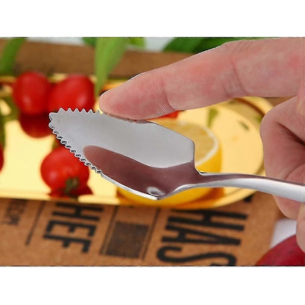 4 takkede rustfri stål skeer. Grapefrugtske. Dessertskefuld. Takkede skeer gave