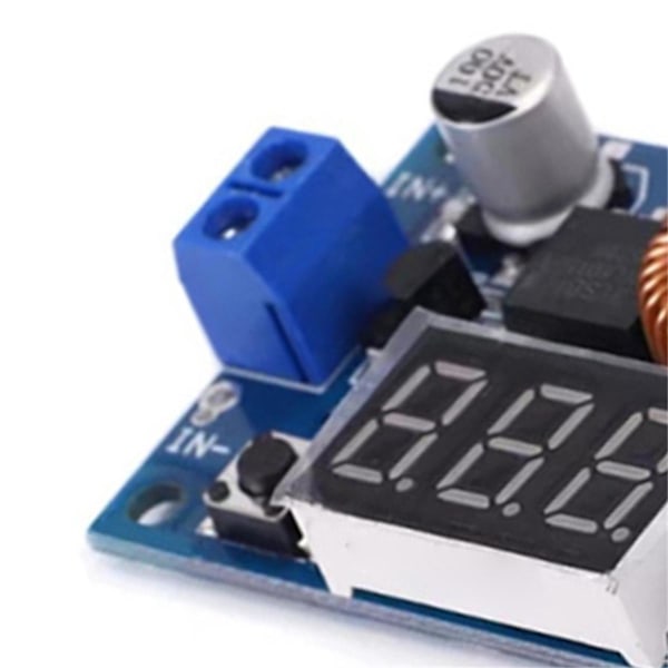 XL4015E Spänningsjusterbar Spänningsreducerande Effektmodul med Voltmeter Digital Display 5A Högeffekt