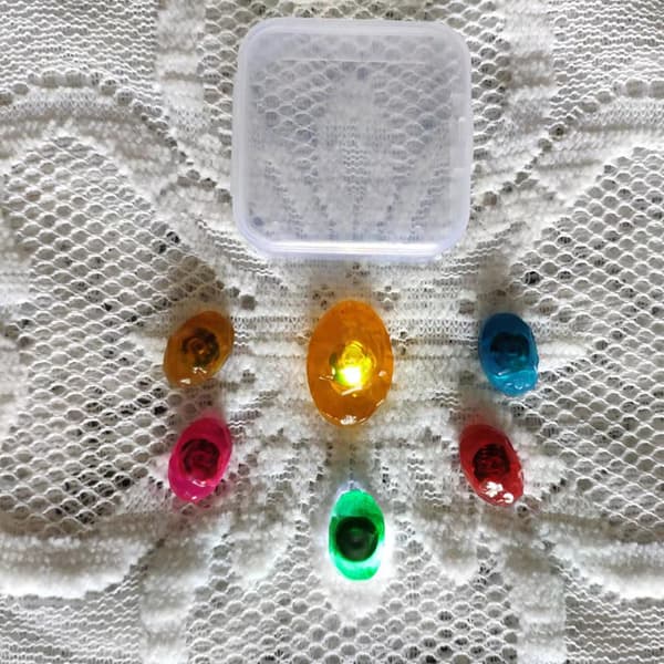 LED-upplysta Infinity Handske Thanos Handske med Avtagbar Magnet Infinity Stone