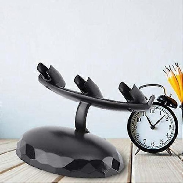 Airbrush-pistoolin pidike, muovinen airbrush-telineasema pitää kolme airbrush-kynää tarvikkeineen tee-se-itse taidemaalaukseen