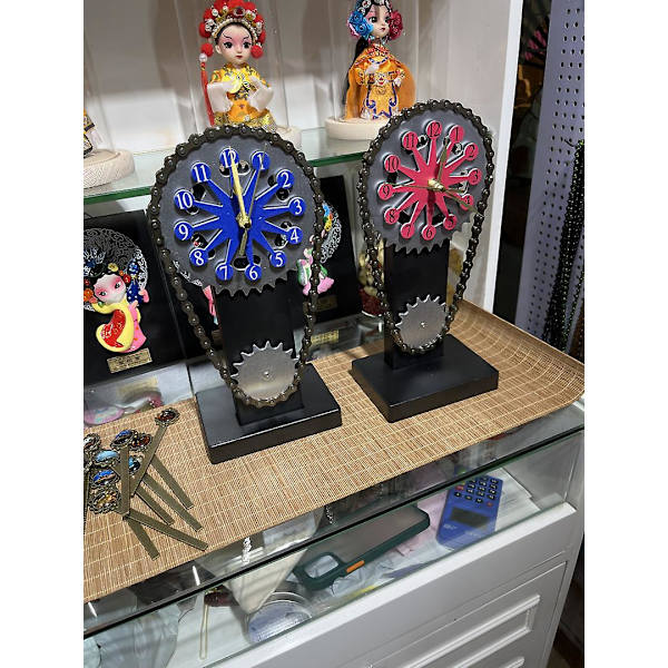 American Gear Clock Kreativ dekorativ skrivbordsklocka Retro Kedjeklocka Hantverk Prydnad Kedja Gear Clock Red