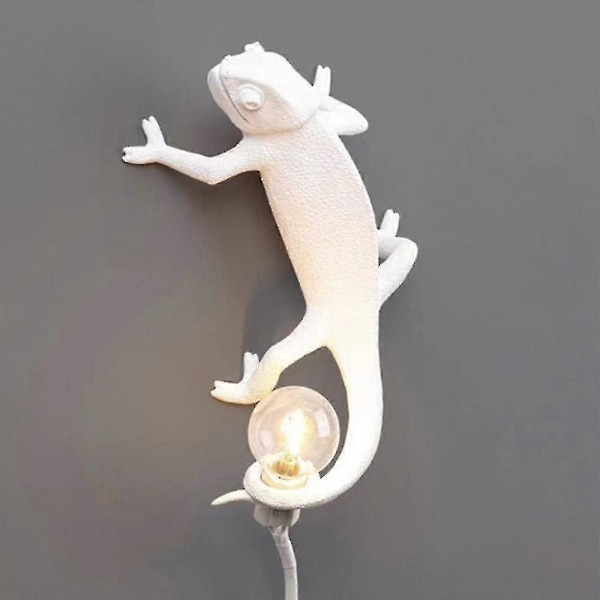 2024, Varm Hvit Kameleon Vegglampe i Resin (uten Pære)