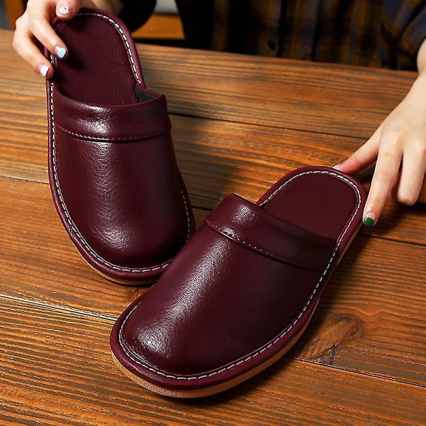 Overkommelig læder hjemmesko til mænd til hjemmet Vinter Vandtætte hjemmesko Unisex indendørs sko Værelse gæste tøfler mand flip flops Wine red CN 43 44