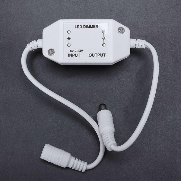 12v / 24v 6a LED-dæmpercontroller Juster lysstyrke for nem farve Klar, hvid