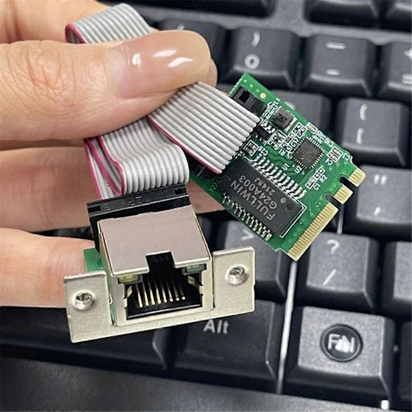 M.2 A- ja E-avainsovitinkortti yhteen RJ45-porttiin 10/100/1000Mbps