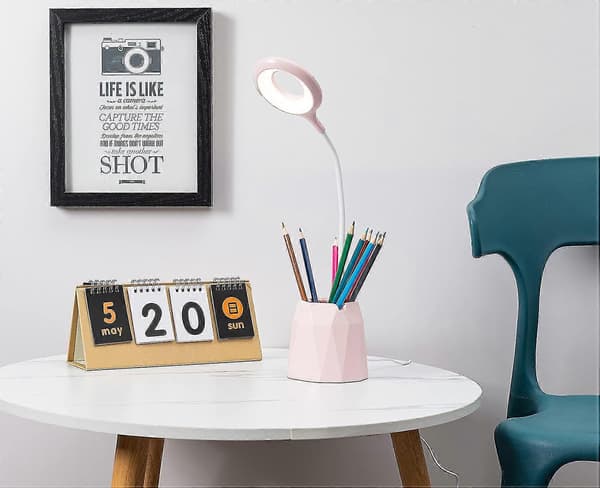 LED skrivebordslampe, bordlampe med øyebeskyttelse og 3 lysmoduser