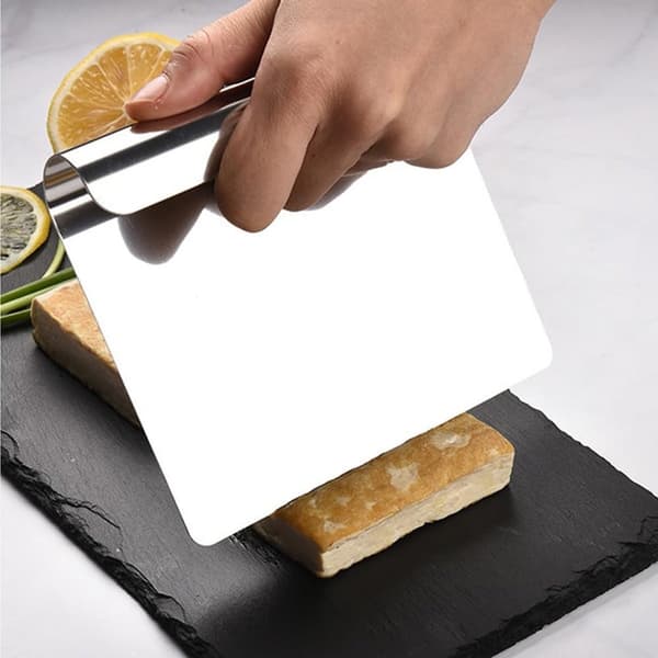 Deigskrape, 304 rustfritt stål, ergonomisk deigkutter for brød, pizza og baking, sølv, 14 x 12 cm