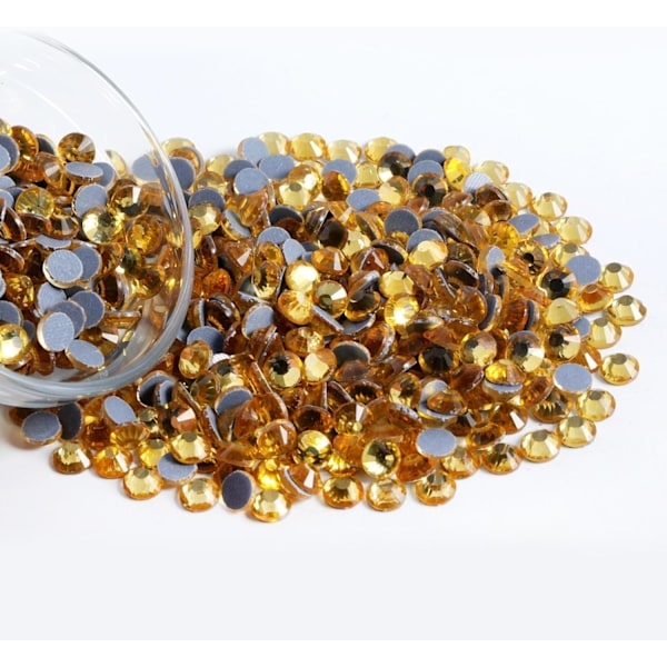 8000 kpl Topaz Hotfix Strass -kiviä DIY-askarteluun, SS6, 1,9-2,1 mm Topaz Topaz SS6