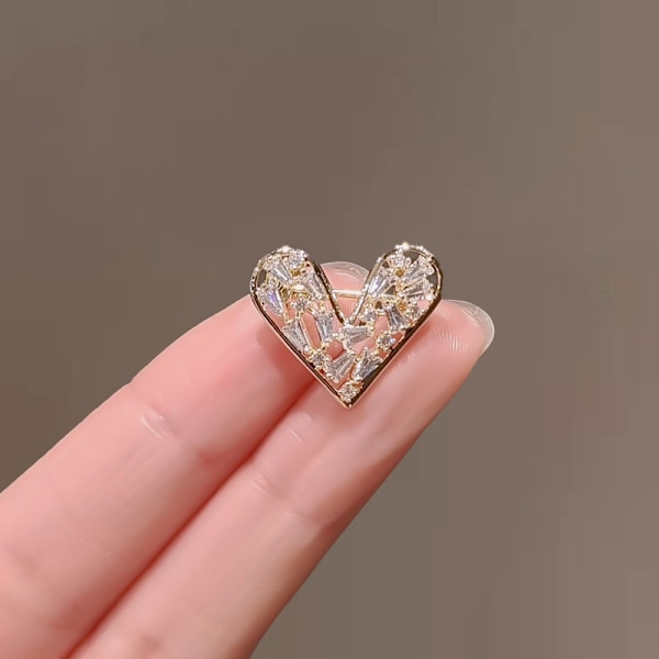 Pins Elegant Wear Dekorative Pins Wear Dekorative 158 Gullhjerte 158 Golden Heart