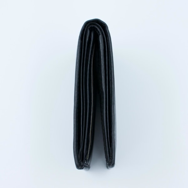Liten lommebok i ekte skinn, svensk passform Svart one size Black
