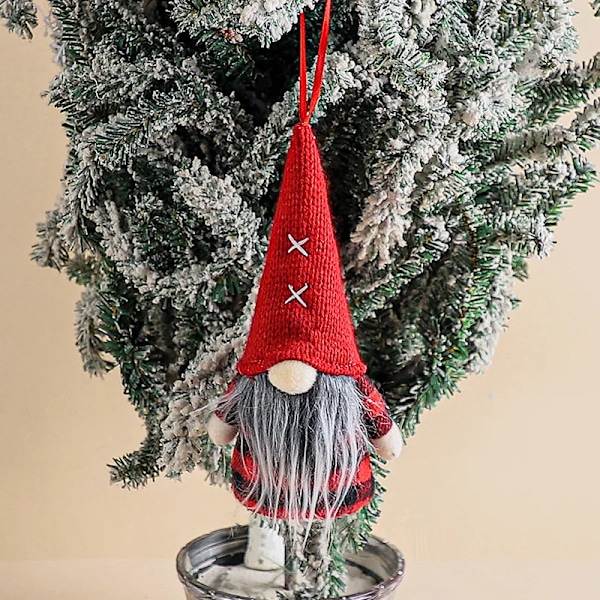 Juletomter i Plysj med Røde Rutete Stoffer Håndlagde Jul- og Valentinsdag Tomte Svenske Skandinaviske Figurer Hjemfest Dekorasjon red plaid