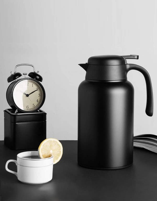 Termokande, 2L Isoleret Kande i Rustfrit Stål, Holder Drikke Varme Eller Kolde i 24 Timer, Sort Til Hjem, Kontor Og Rejser