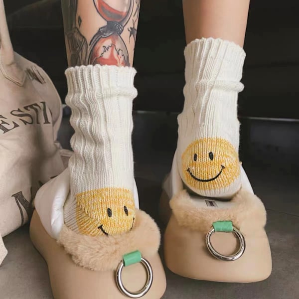 Smiley Hæl Tykke Japanske Stil Værktøjer Farveopdelte Stribede Herre- og Damestrømper Trendy Strømper white