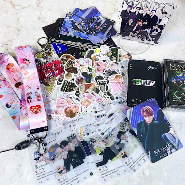 Stray Kids Nya Album Maxident Presentbox Set Kpop Merchandise Fotocards Lanyard Nyckelring Presenter till Skz Fans - Perfekt B