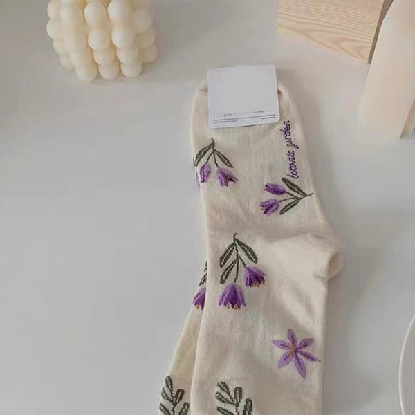 Søde damestrømper til piger, college-stil, små blomstrede mellemhøje strømper_jar