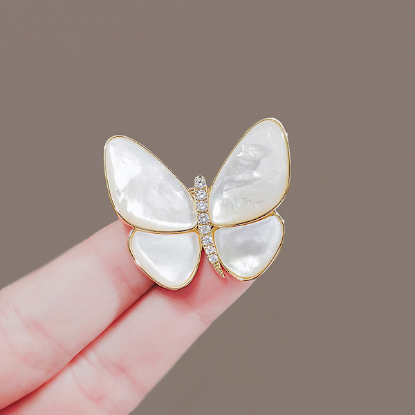 Pins Elegant Wear Dekorative Pins Wear Dekorative Butterfly 206. Butterfly 206.