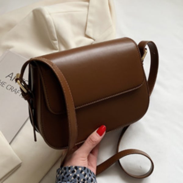 Damväska i mjukt läder Retro sadelväska, nischmode Brown