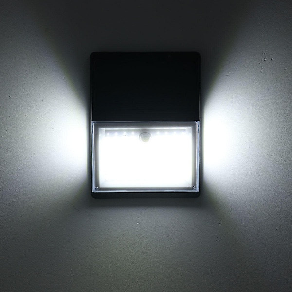 88 LED Solar Power Vägglampa PIR Rörelsesensor Trädgård
