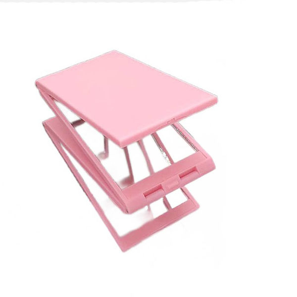 Fyra speglar för din egen frisyr, du kan titta tillbaka på Pink folding mirror
