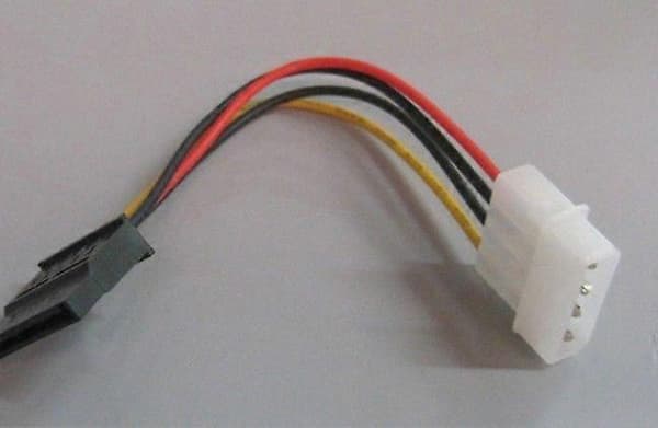 SHAO Seriell optisk enhet hårddisk SATA strömkabel till D-typ 4-stifts SATA till IDE datorchassi intern adapterkabel 4-pack