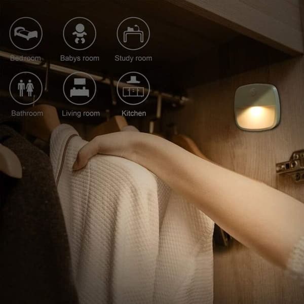 Väggmonterad nattlampa - LED med rörelsesensor - Självhäftande - Varmvit - Sovrum/Badrum