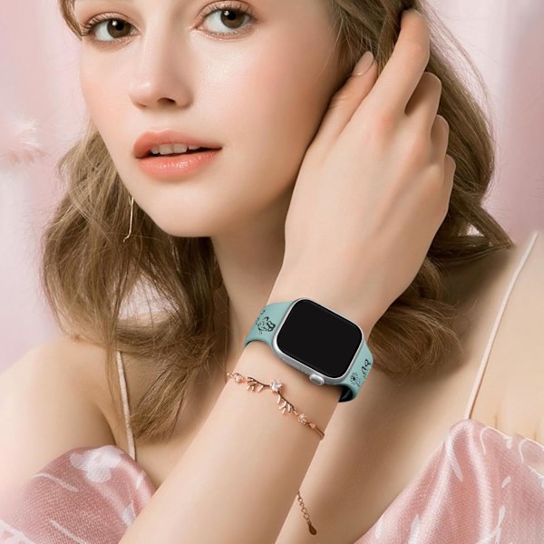 Blomstergravert Rem for Apple Watch-reimer Kvinner Dameklokke Rem, Silikon Søt Blomst Sommerfugl Sportbånd for Apple Watch-serie Green Black 38/40/41mm