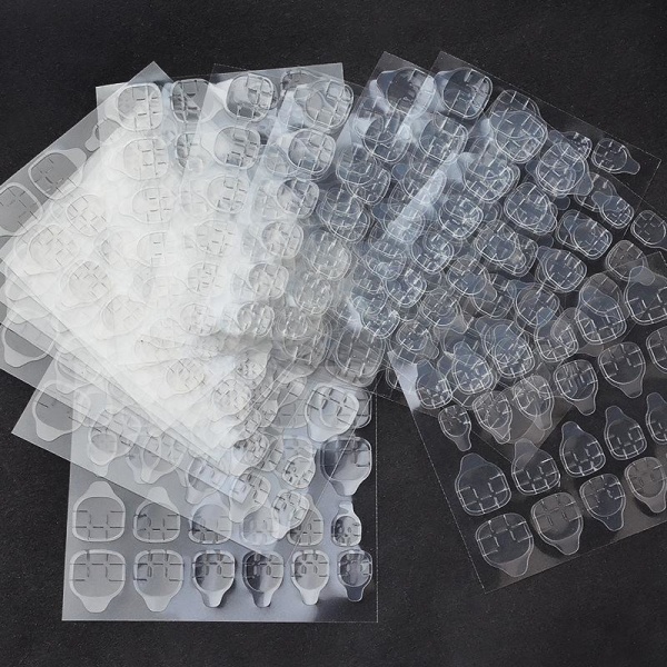 240 stk. Dobbeltsidet False Nail Art selvklæbende tape - Nail Adhesive Transparent