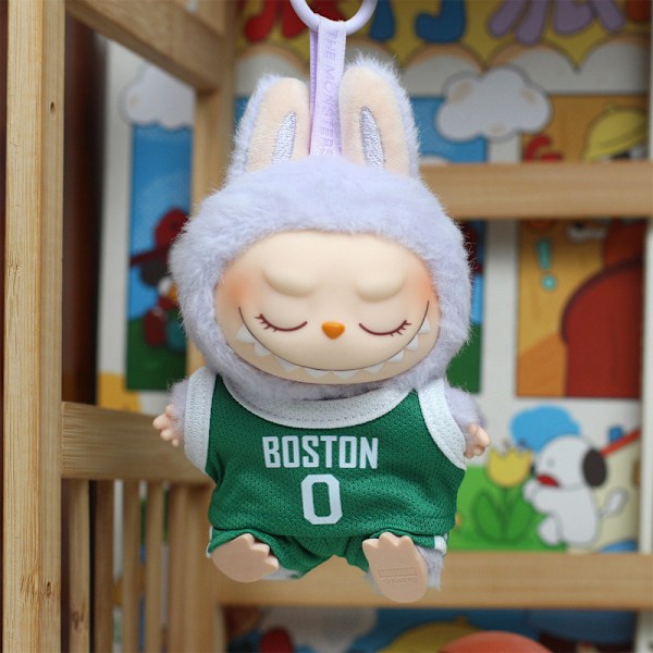 Tøj kun 17 cm Labubu dukketøj vinyl vedhæng dukketøj basketballuniform siddefest Labubu 1
