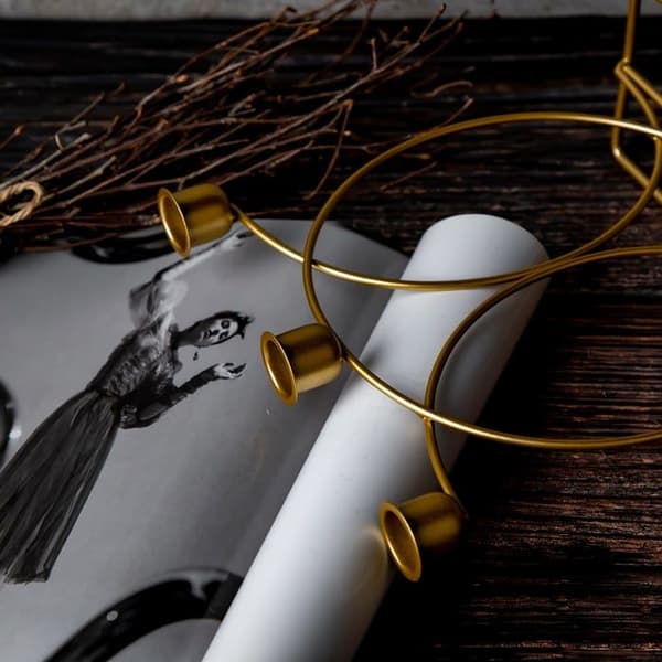 Gull konisk lysestake, høykvalitets gull 3-armede lysestaker med et elegant design (liten gull 3-armet lysestake)