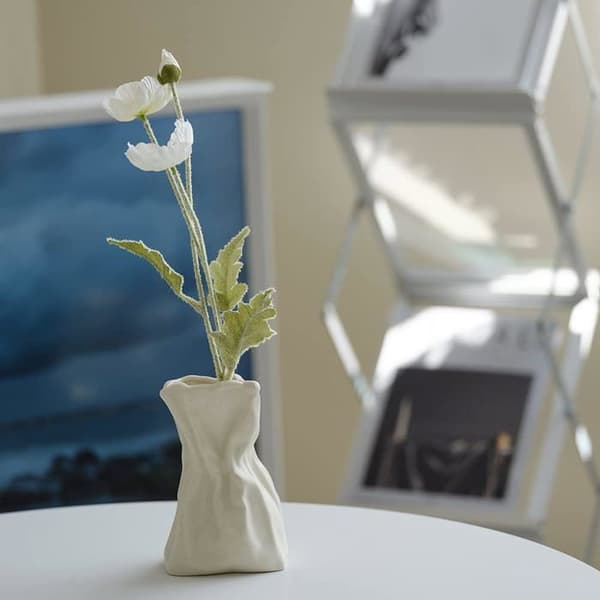 Blomvas - Keramik - Modern design - Vit - Liten vas för blomknoppar