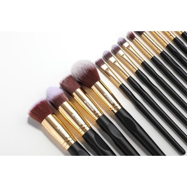 24 professionelle og eksklusive makeupbørster i etui, sort