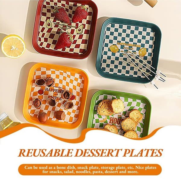Firkantede plastik tallerkener - 4 stk, 15x15 cm, søde - Velegnet til desserter, fester.