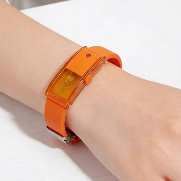 Justerbart Parfymdiffusorarmband för Vardagsbruk vid Träning, Resor och Fritid Silverton Red